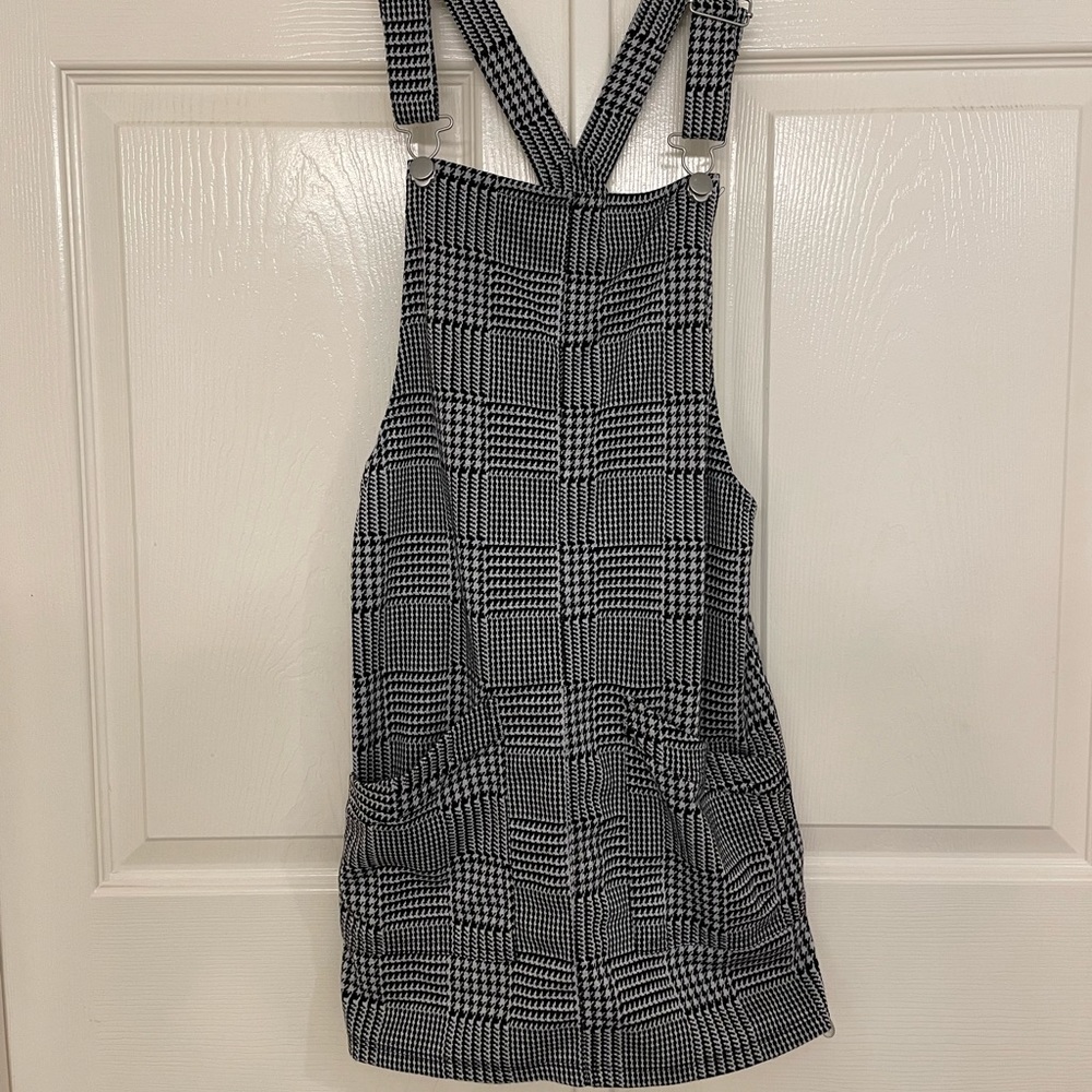 Black and white jumper dress